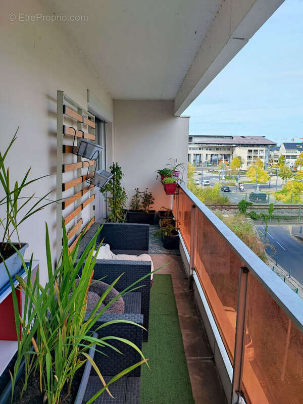 Appartement à SAINT-JEAN-DE-BRAYE