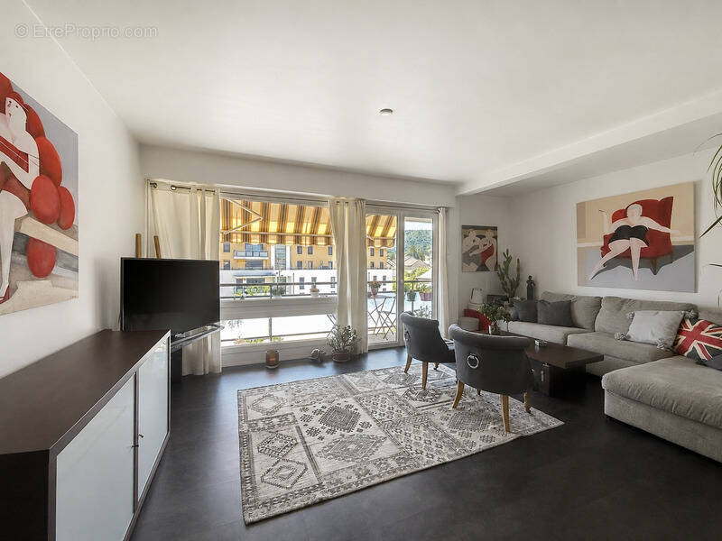 Appartement à DIVONNE-LES-BAINS