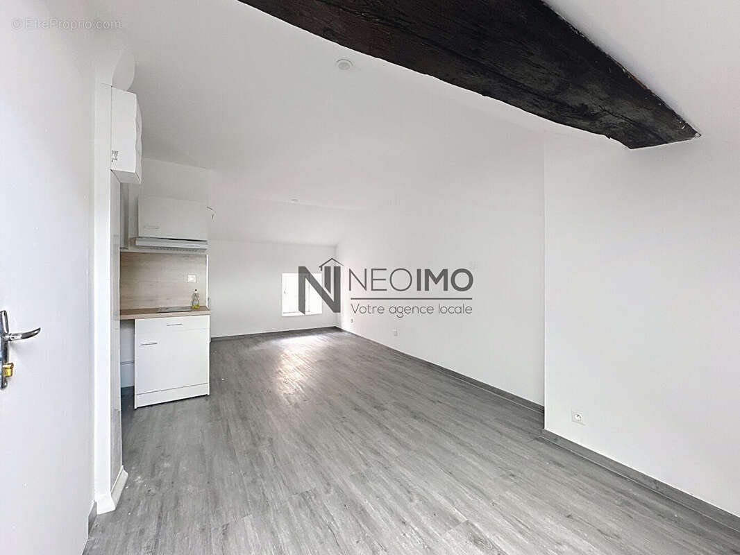 Appartement à NEUFCHATEAU