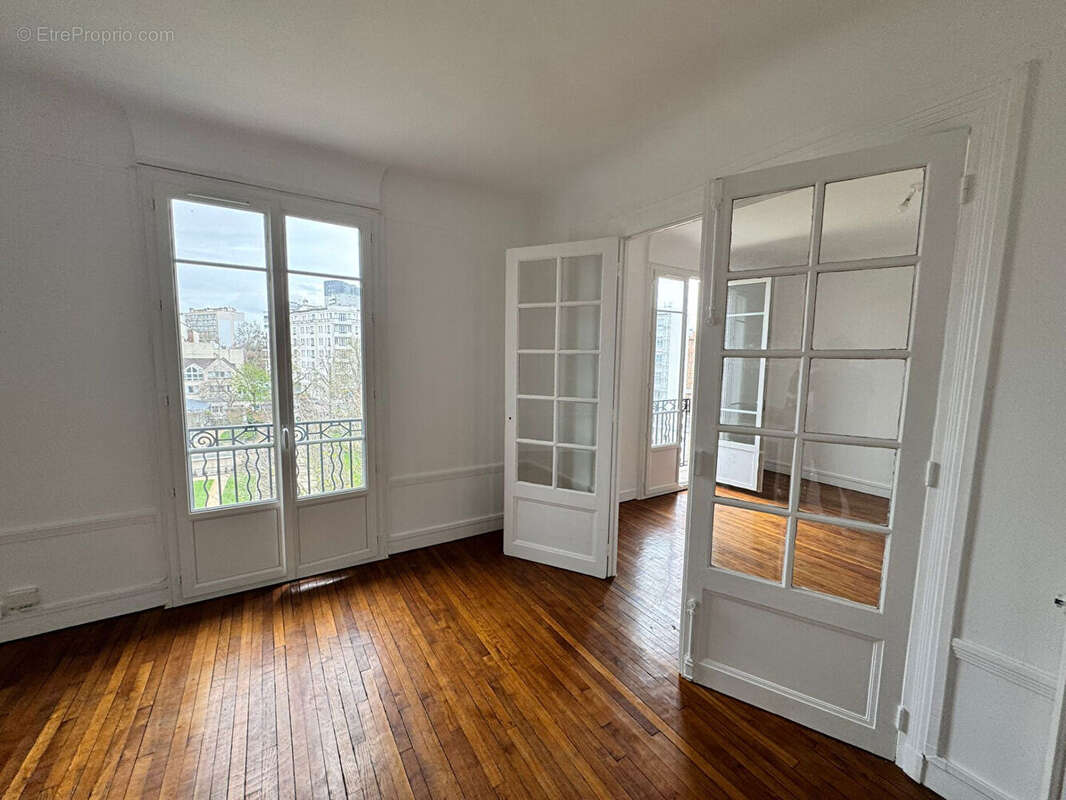 Appartement à COLOMBES