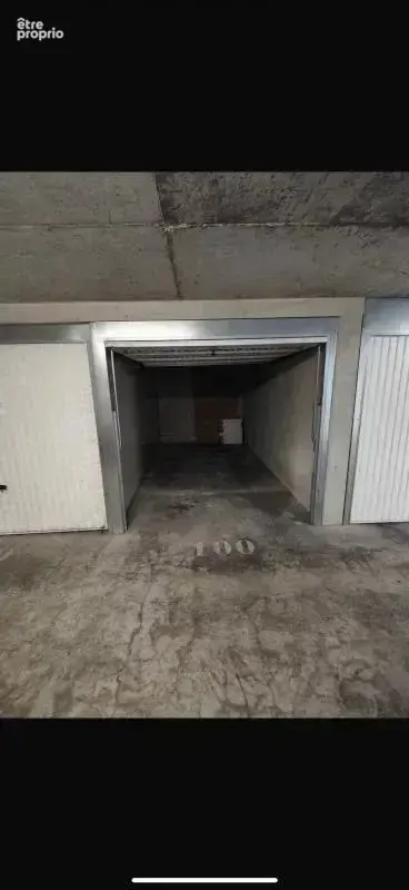 Parking à CANNES
