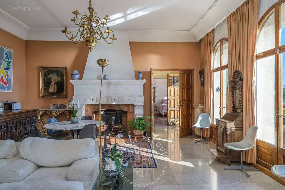 Maison à MARSEILLE-7E