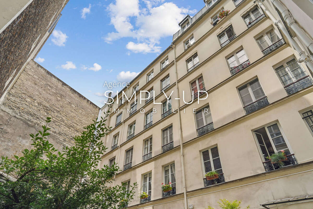 Appartement à PARIS-6E