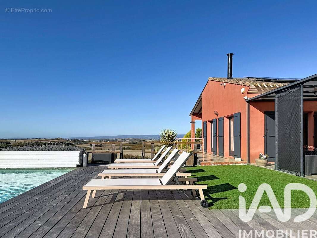 Photo 2 - Maison à MONTREAL