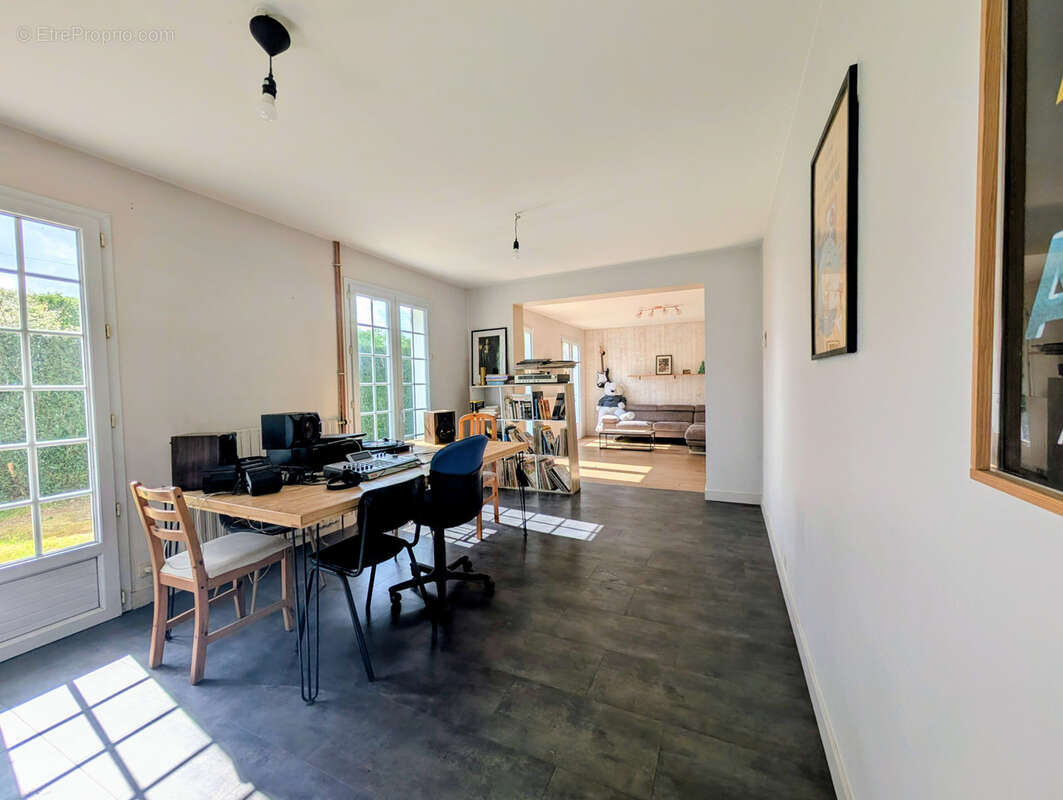 Maison à LES HERBIERS