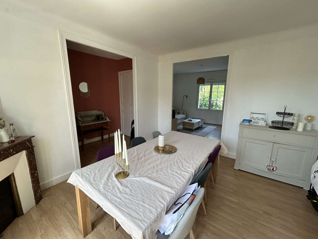 Maison à PUY-GUILLAUME