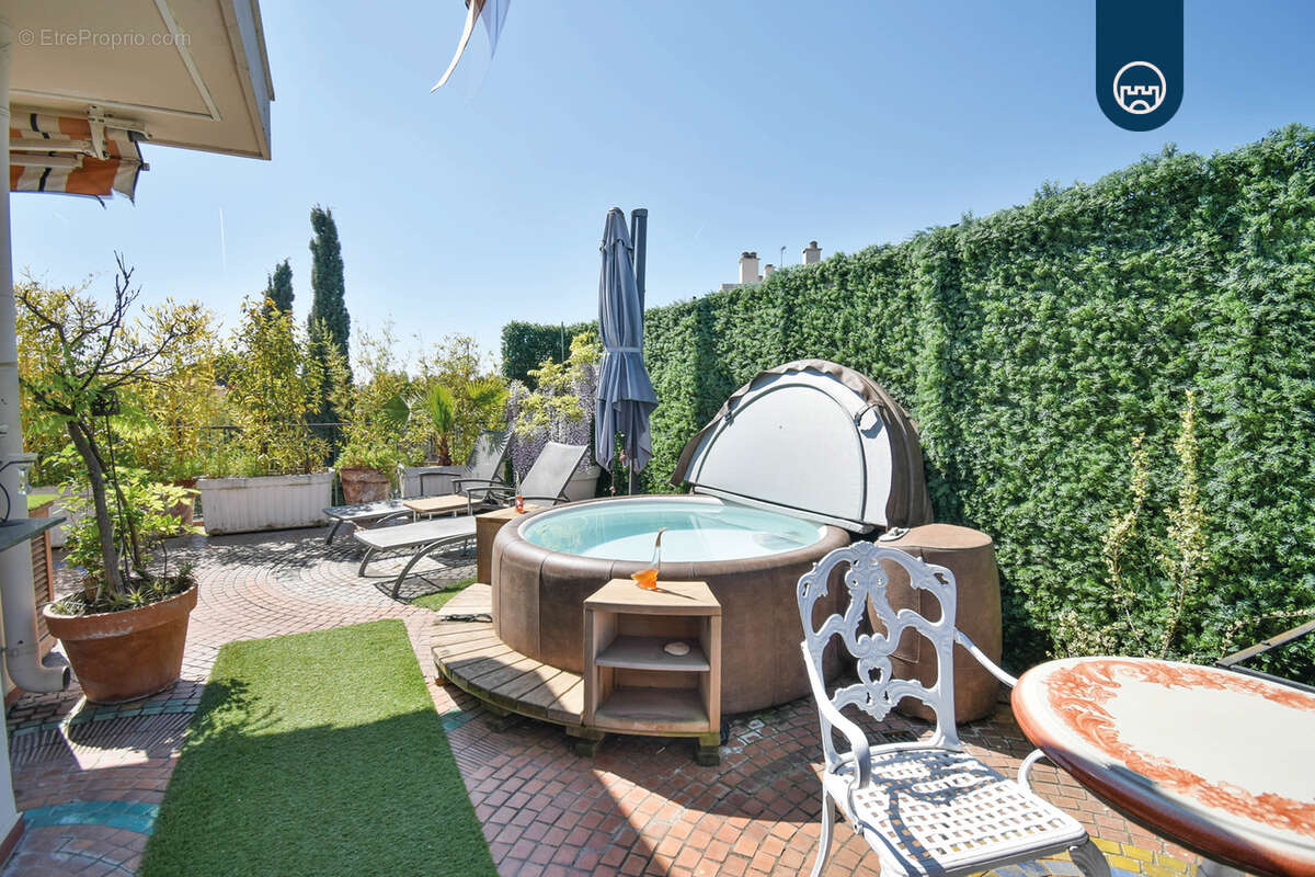 Nice - cimiez - 2p 76m2 terrasse 122m2 - photo 14