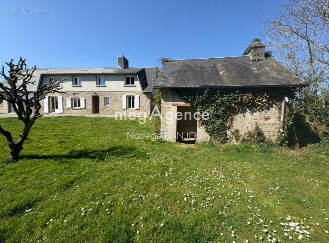 Maison à SAINT-SEVER-CALVADOS