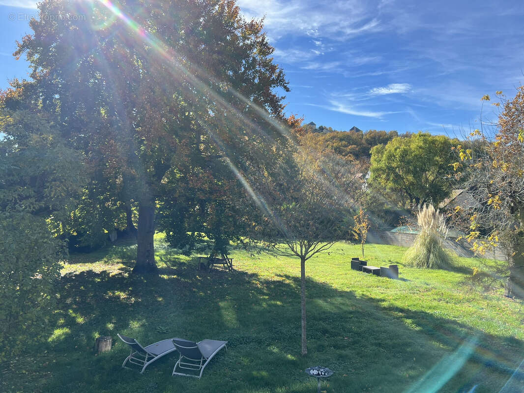 Maison à SAINT-SATUR