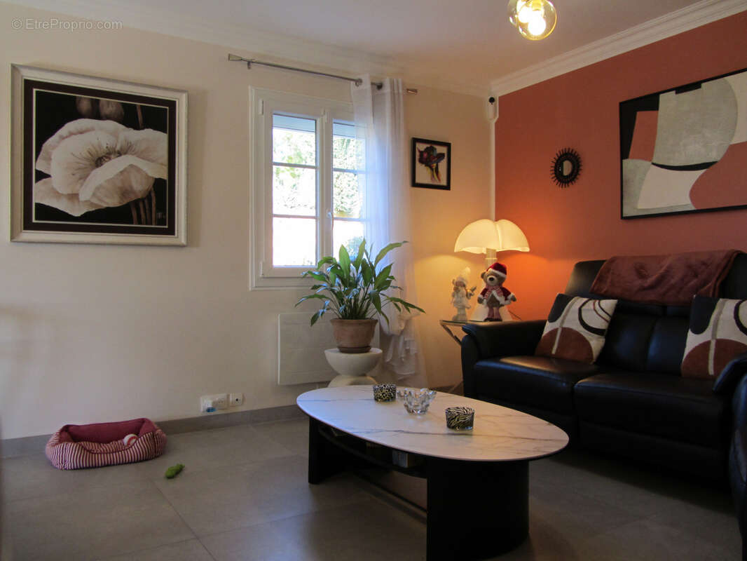 Maison à ROQUEBRUNE-SUR-ARGENS