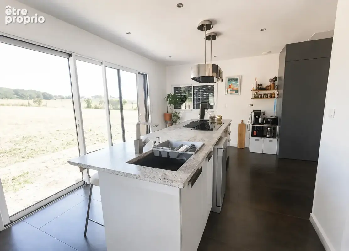 Magnifique maison contemporaine avec 4 chambres et garage - photo 4