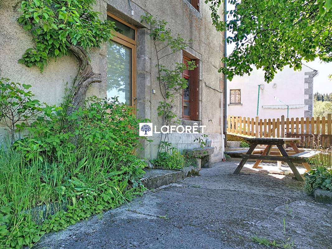 Maison Saint Alban Sur Limagnole 5 pièce(s) 113 m2 - photo 1