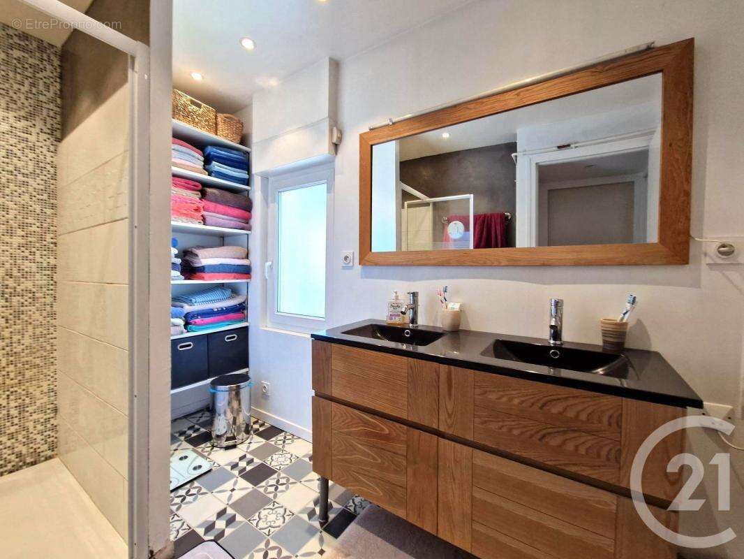 Maison à PONT-SAINTE-MAXENCE