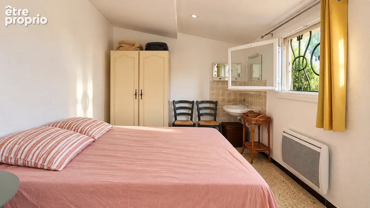 Les issambres villa vue mer fort potentiel a pied du centre et plages - photo 17