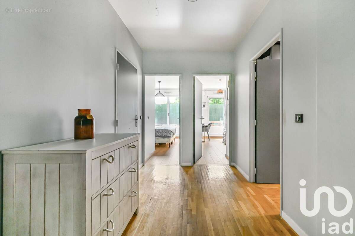 Photo 6 - Appartement à ASNIERES-SUR-SEINE