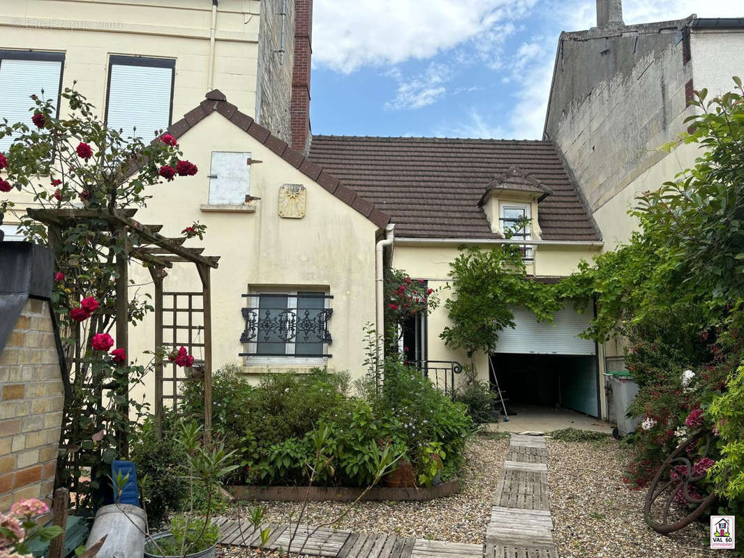 Maison à LIANCOURT