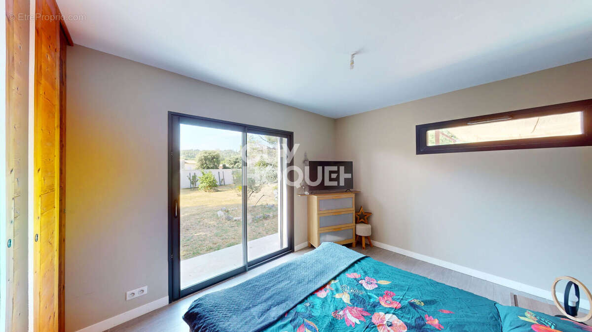 Maison d'exception de plain-pied à vendre à Connaux - photo 7