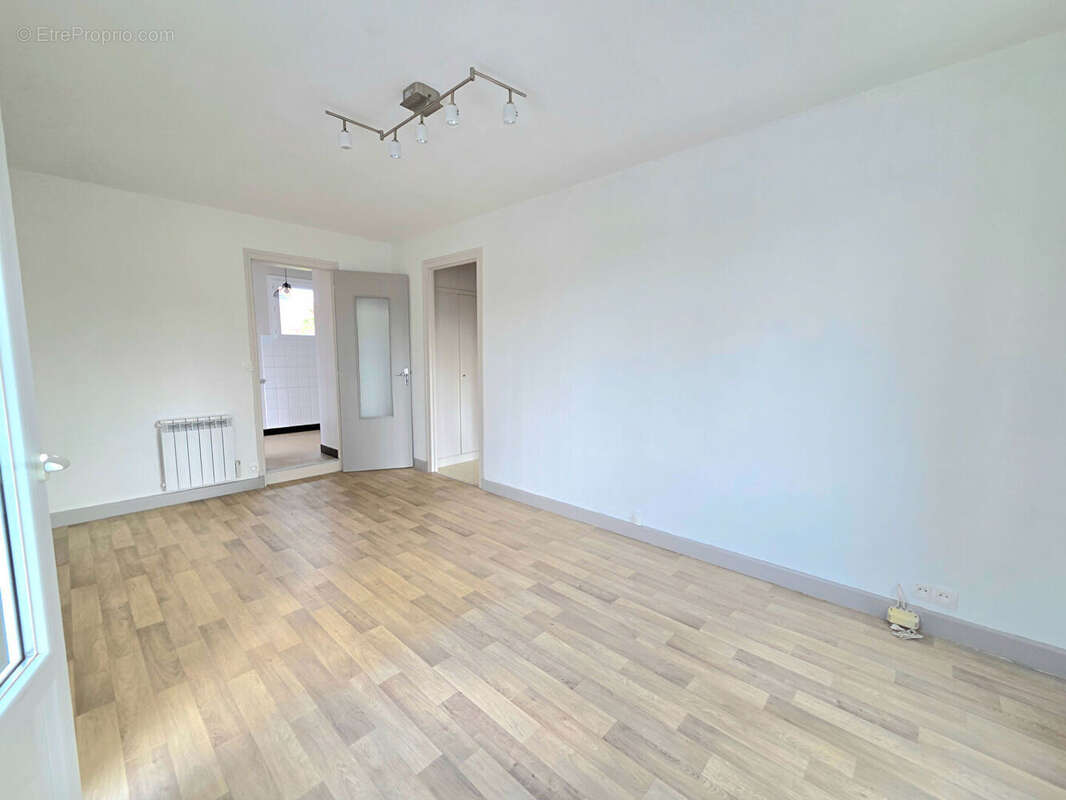 Centre ville avec garage - 41 m²- 393 m² de terrain - photo 7