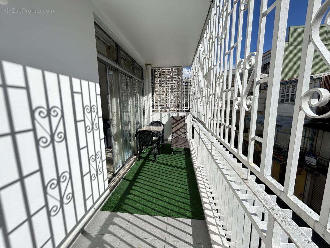 Appartement à POINTE-A-PITRE