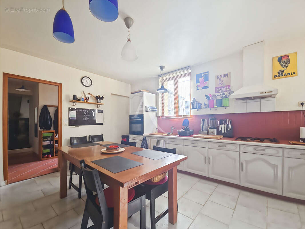 Maison à OINVILLE-SUR-MONTCIENT