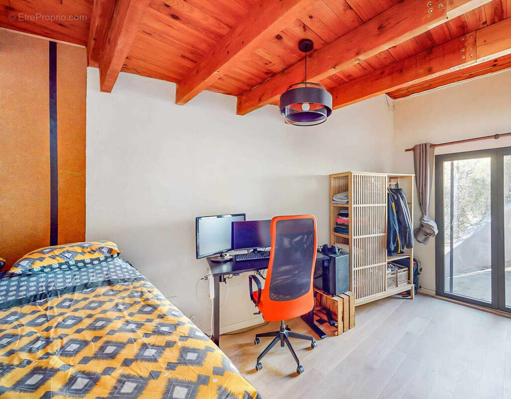 Appartement à MARSEILLE-16E