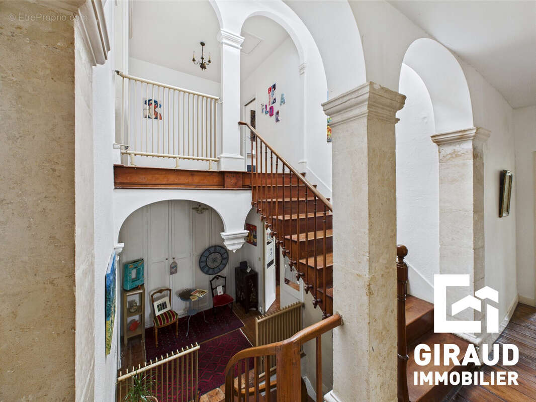 Maison à FONTENAY-LE-COMTE