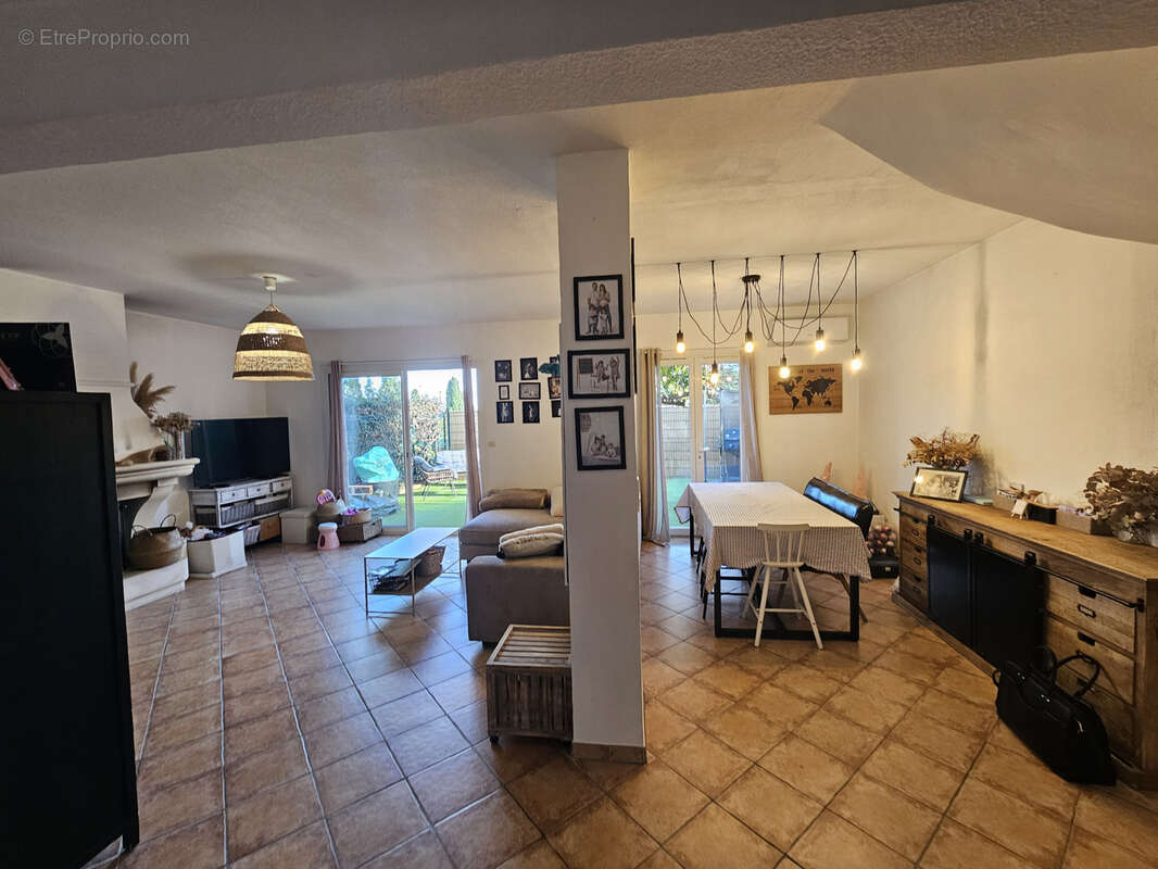 Maison à PLAN-DE-LA-TOUR