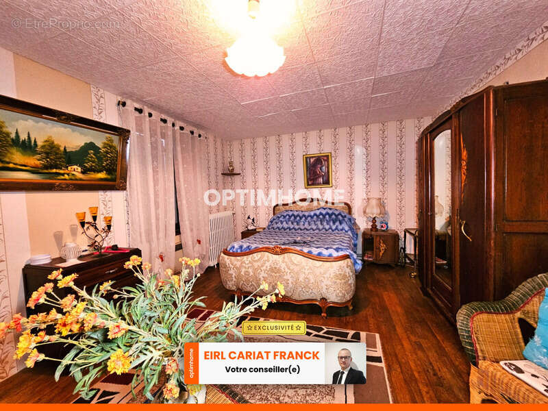 Maison à SAINT-ETIENNE-DE-FURSAC