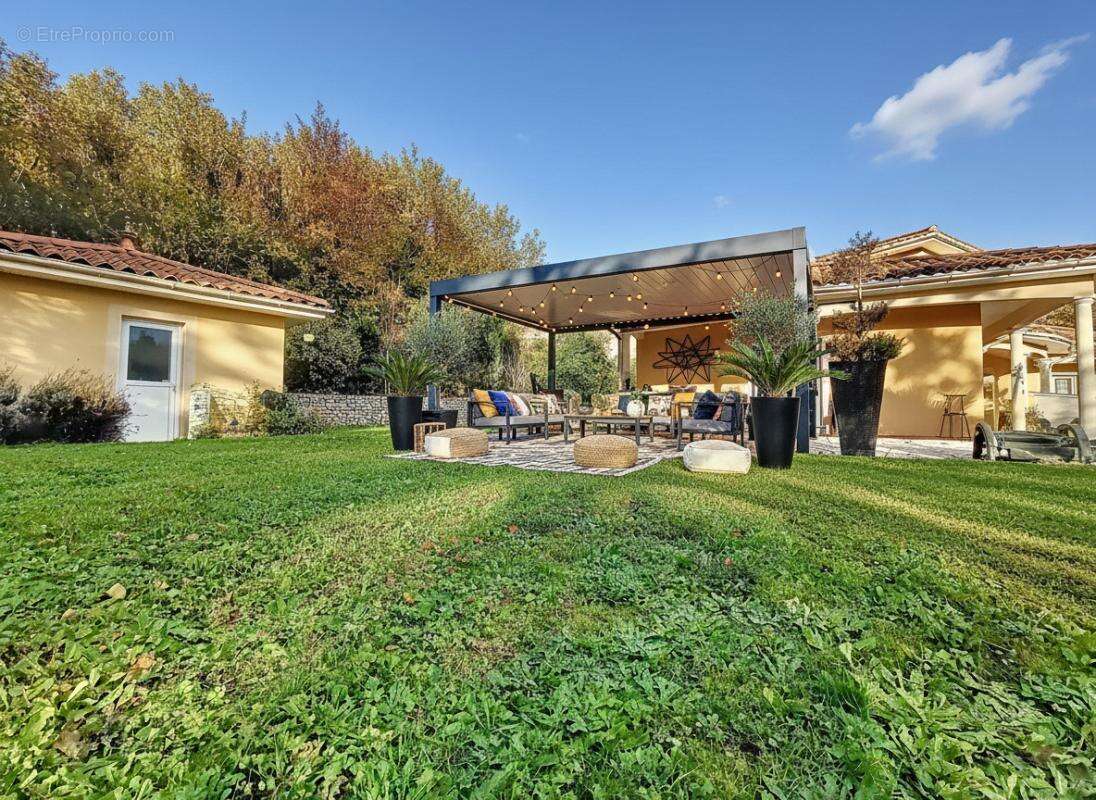 Maison à SAINT-GEORGES-D&#039;ESPERANCHE