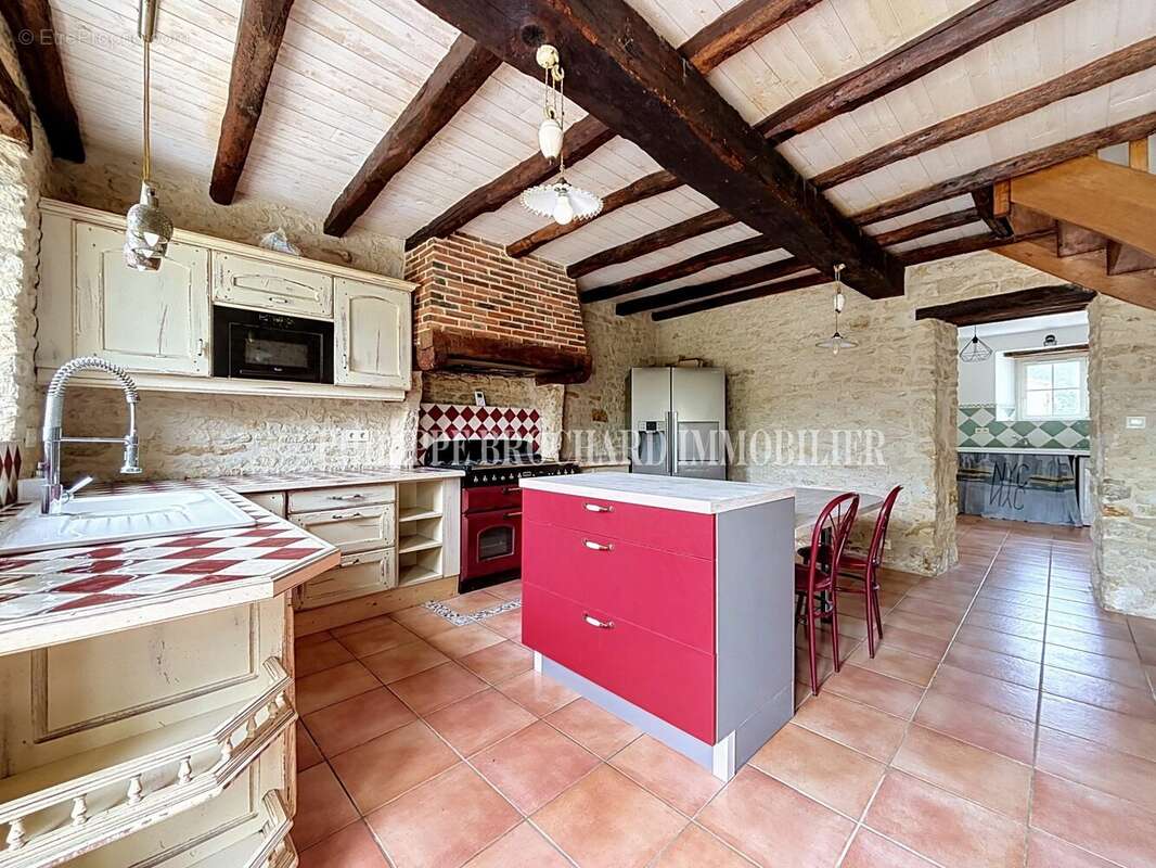 Maison 179 m² à Peault  - photo 9