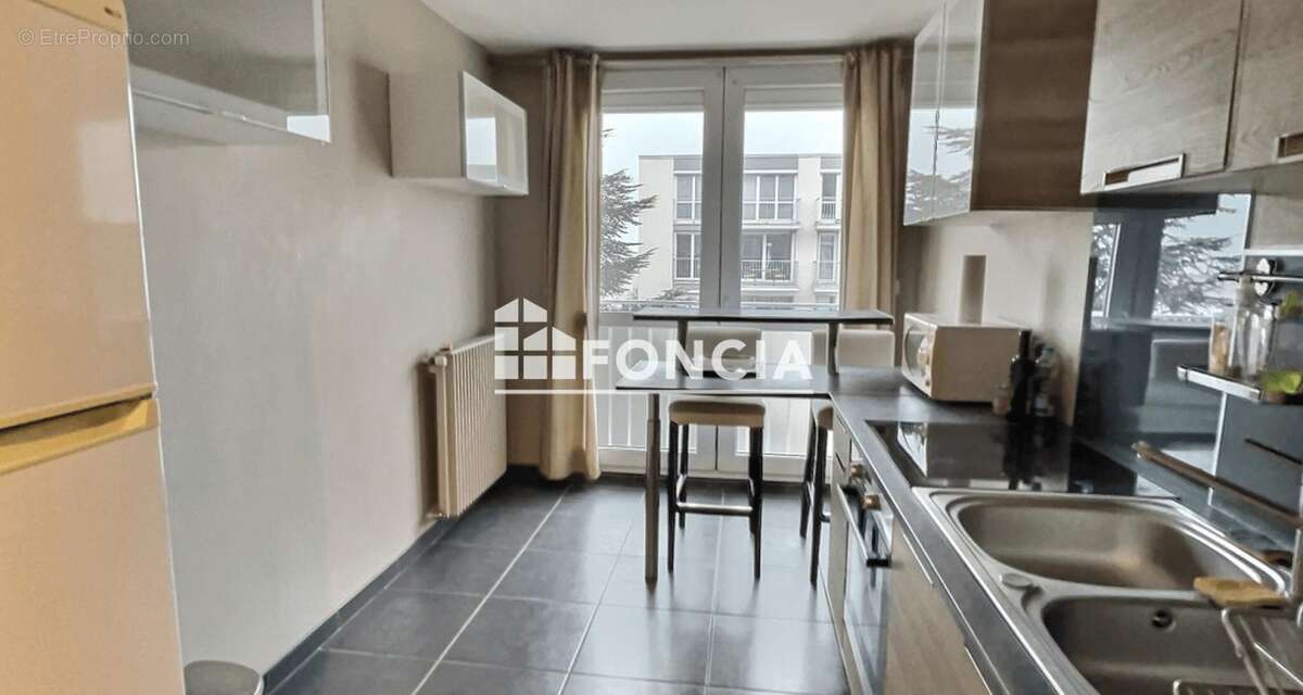 Appartement à SAINT-ETIENNE
