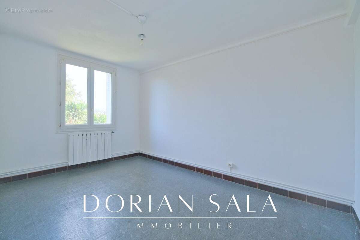 Appartement à MARSEILLE-15E