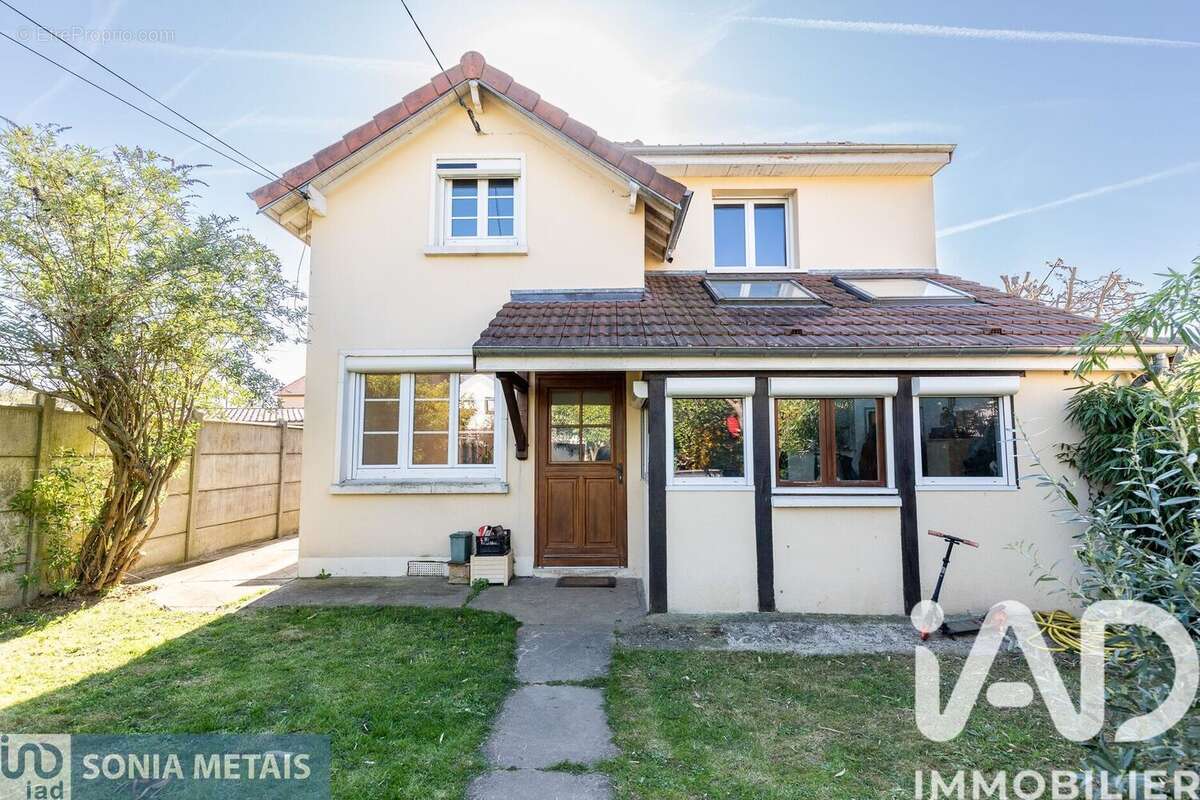 Photo 2 - Maison à SAVIGNY-SUR-ORGE