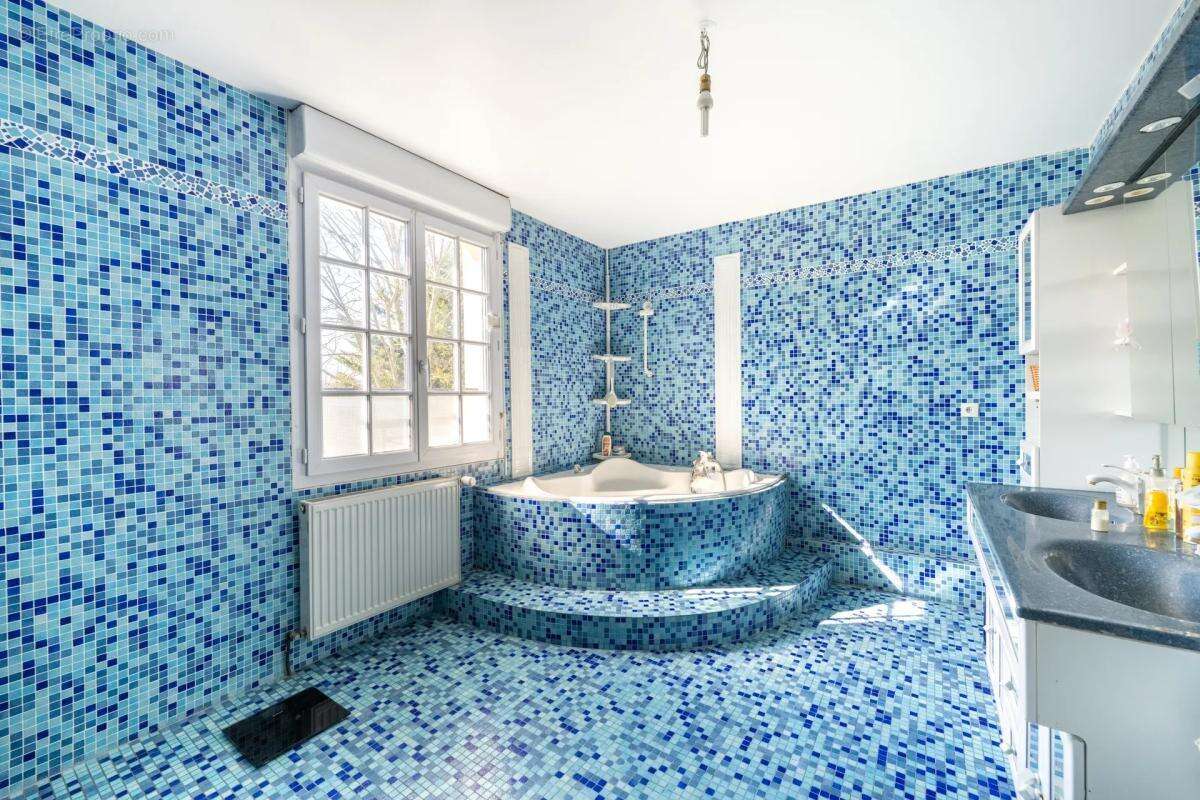 Maison à SARCELLES