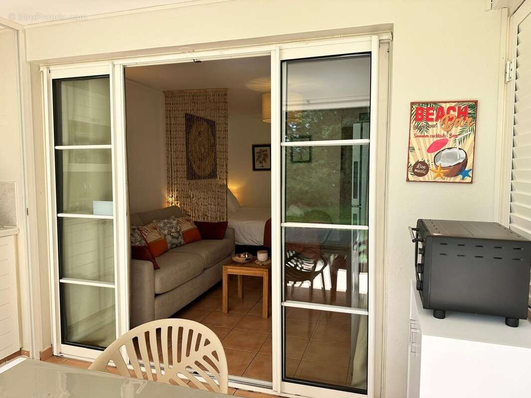 A vendre - studio d'exception en rez de jardin – bord de mer sainte anne - photo 11