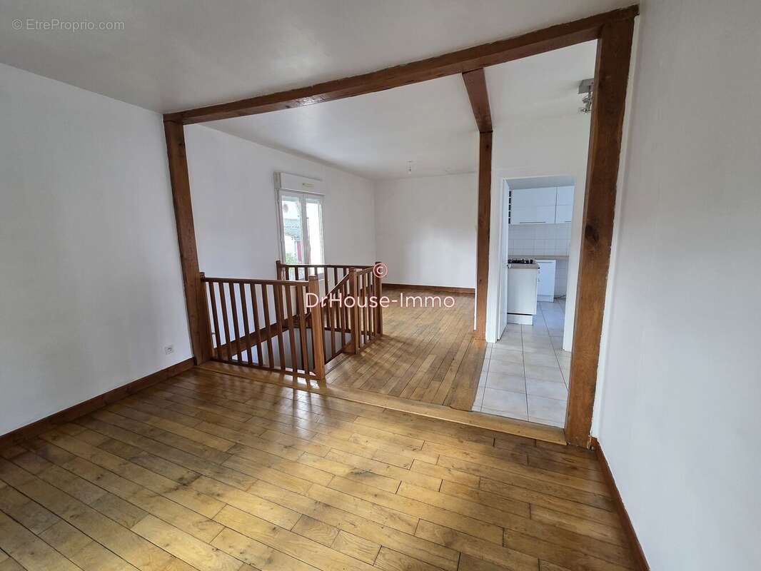 Maison à SAINTE-SAVINE