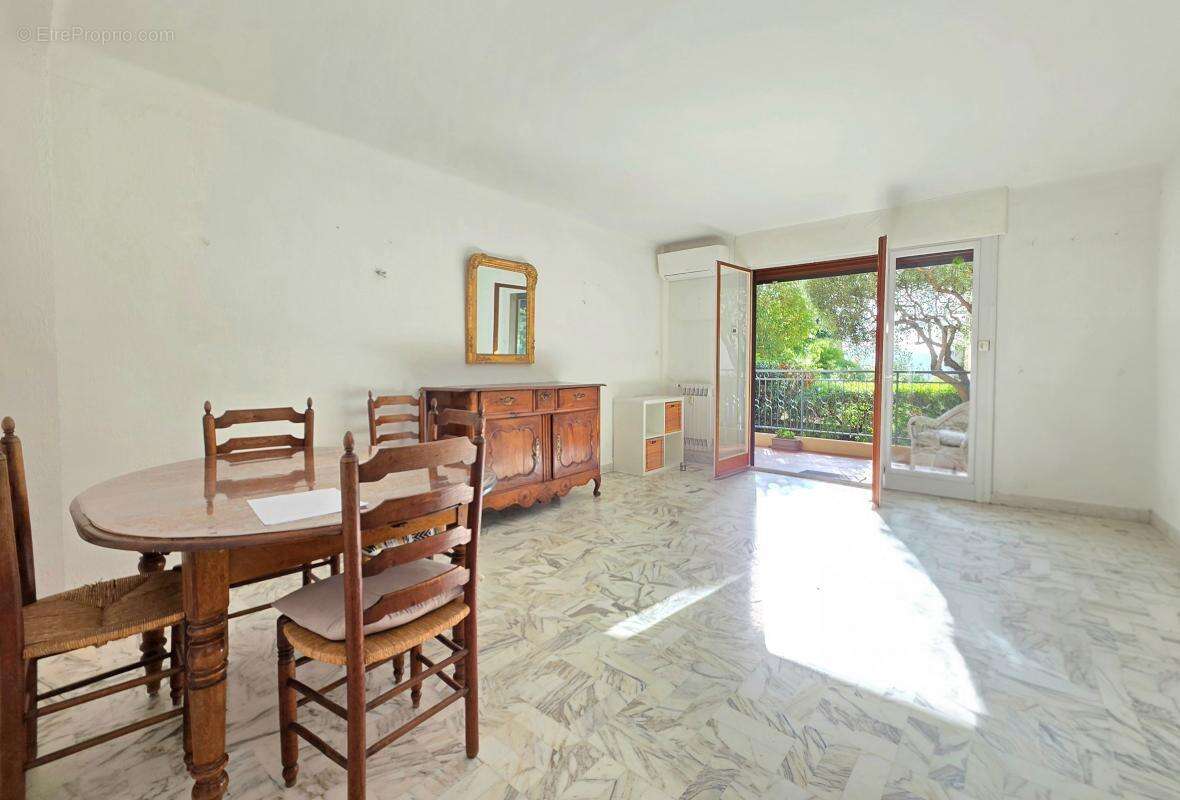 Appartement à SANARY-SUR-MER