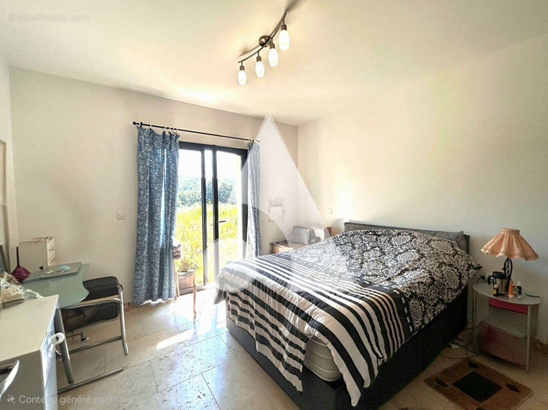 Maison à SAINT-PIERRE-LAFEUILLE