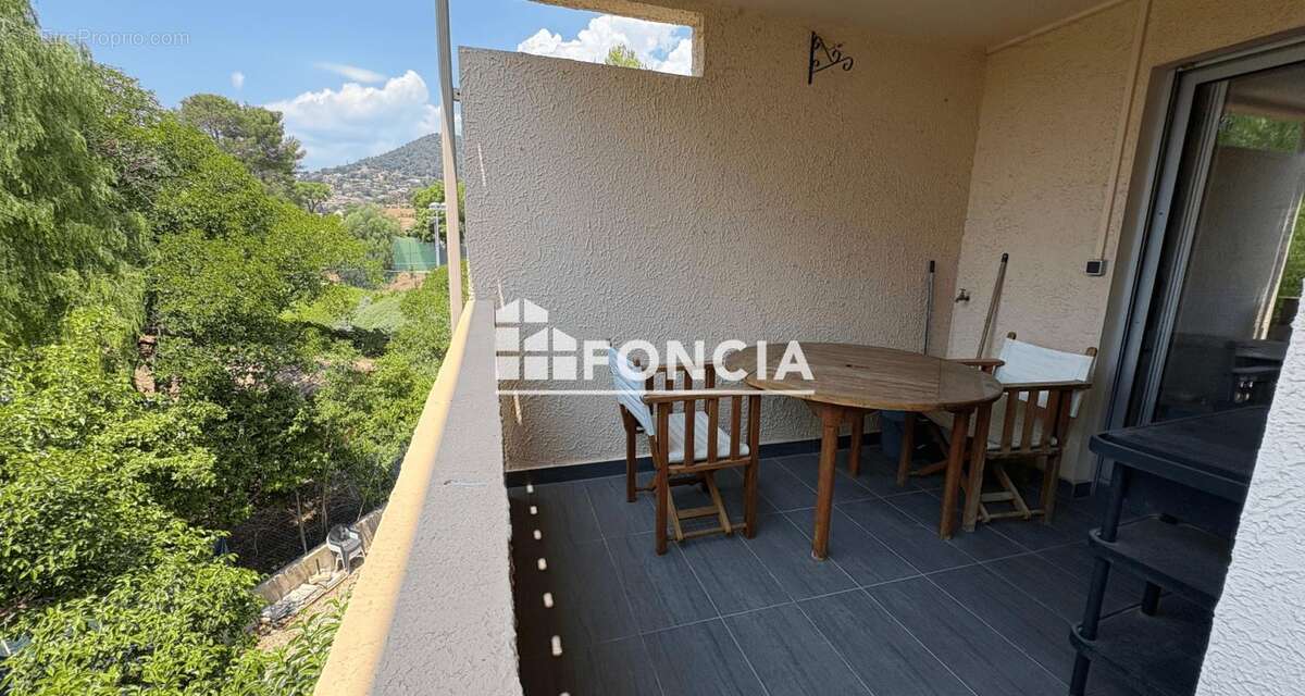 Appartement à CARQUEIRANNE