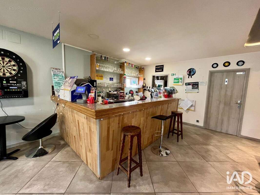 Photo 3 - Commerce à HOMECOURT