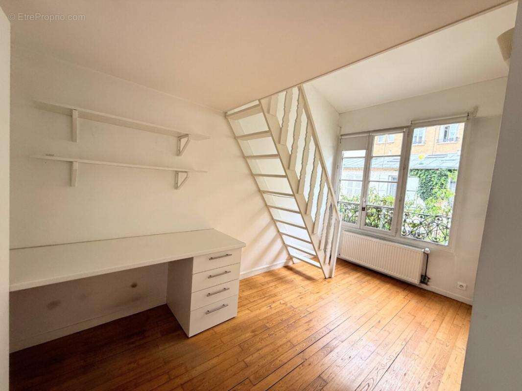 Appartement à PARIS-19E