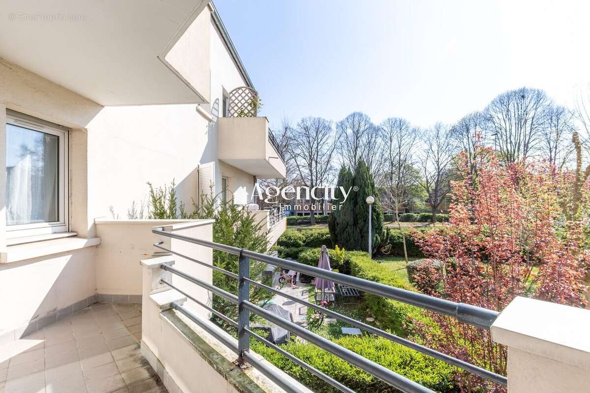 Appartement à TORCY