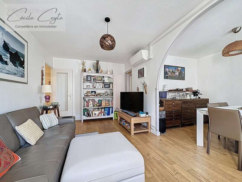 Appartement à LA TRONCHE