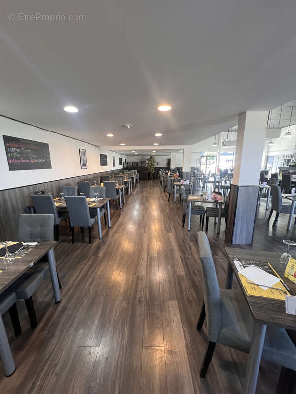 Commerce à CHAVELOT