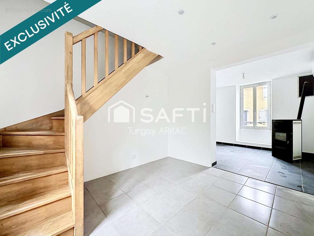 Photo 3 - Maison à LE PONT-DE-BEAUVOISIN