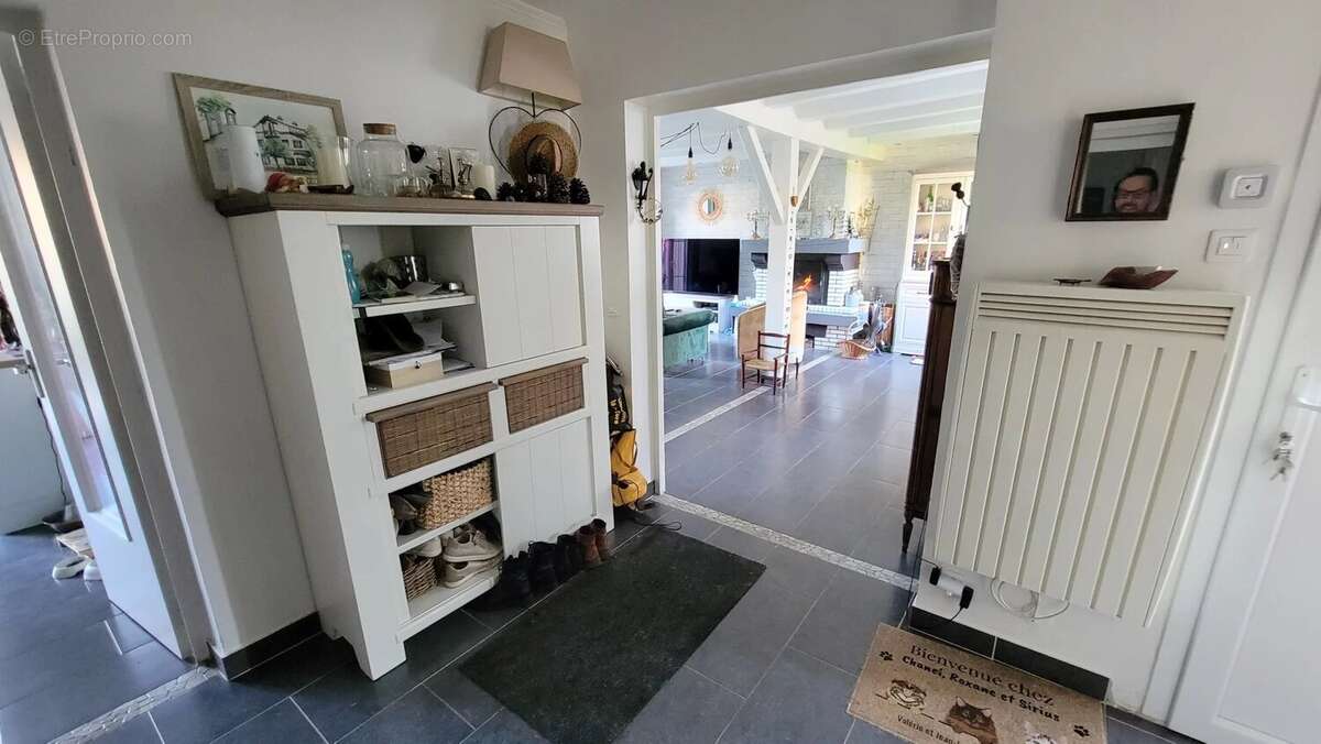 Maison à COUBRON