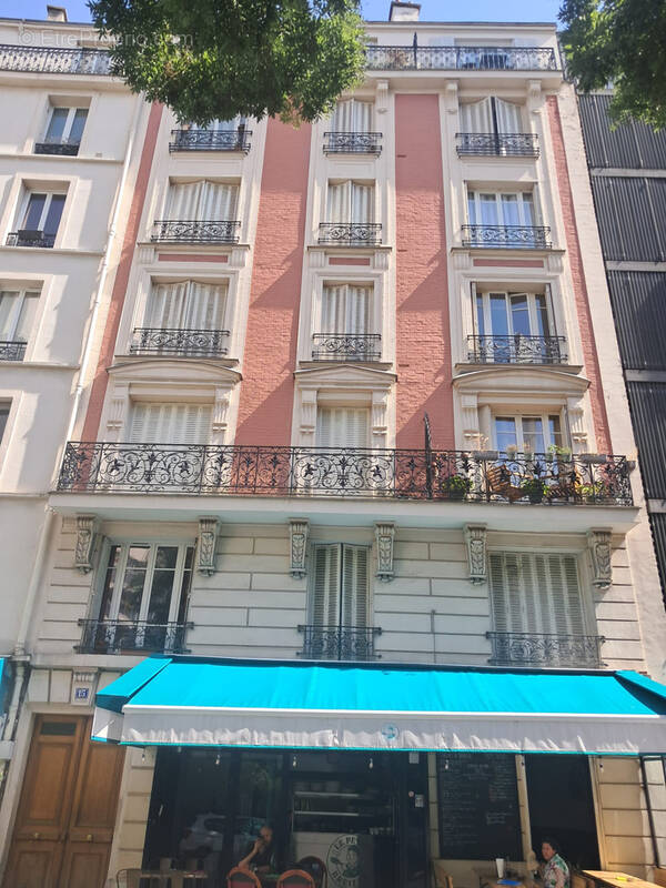 Appartement à PARIS-14E