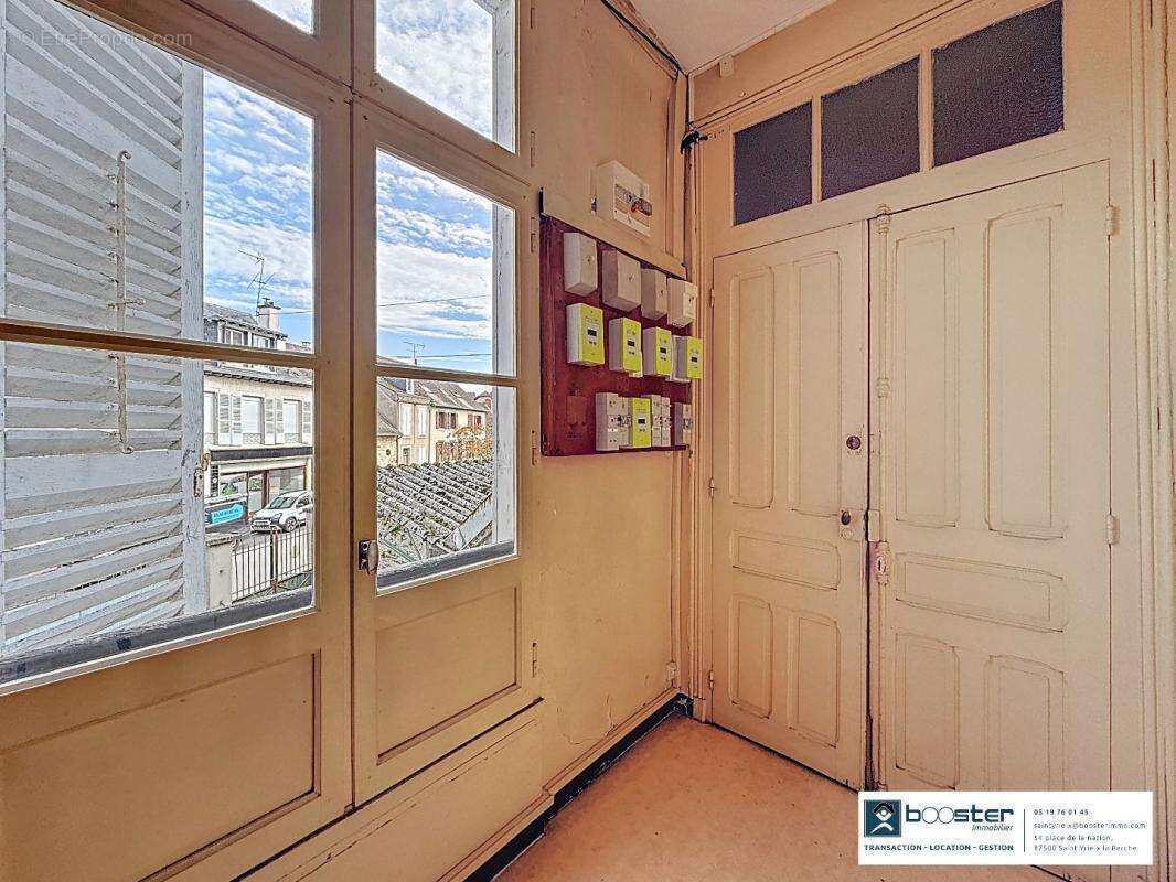Appartement à SAINT-YRIEIX-LA-PERCHE