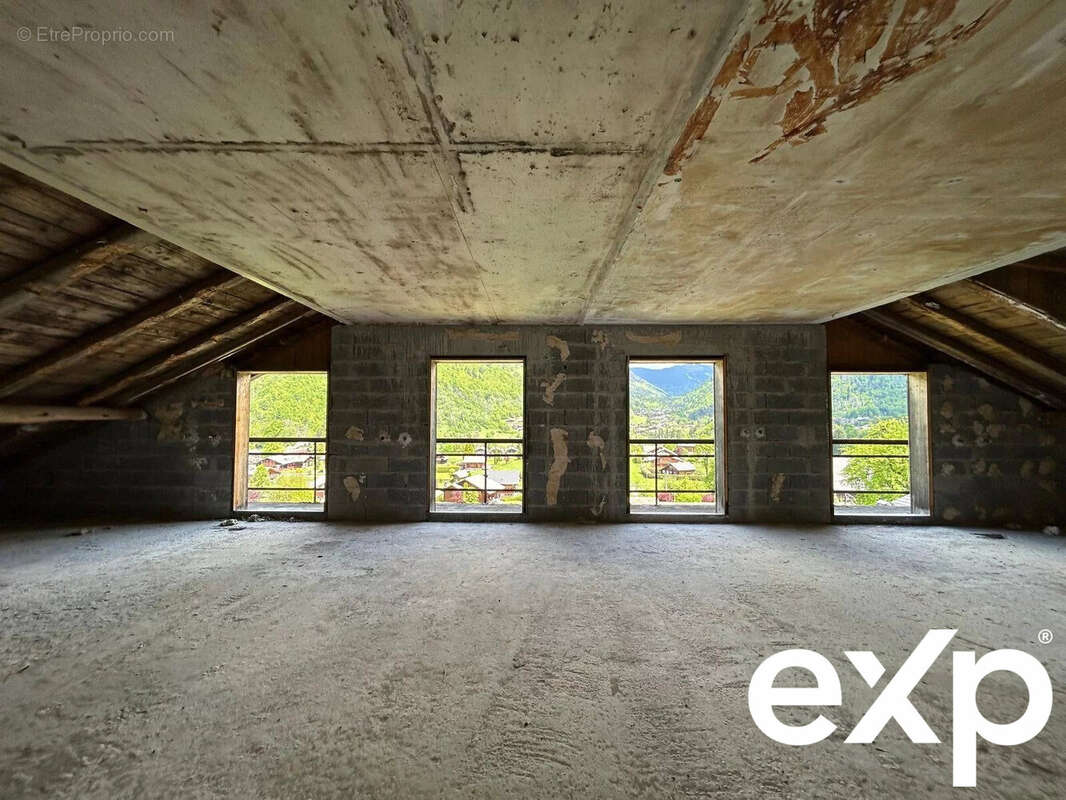 Appartement à ESSERT-ROMAND