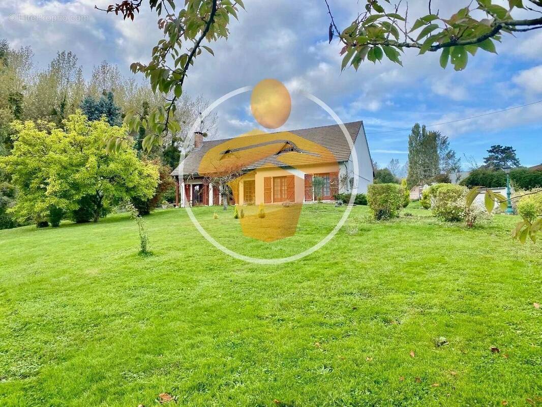 Maison à SAINT-NICOLAS-AUX-BOIS